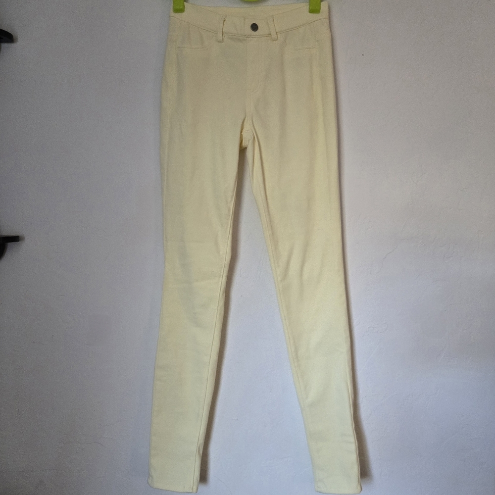 Uniqlo Light Yellow Jeggings Sz XS
